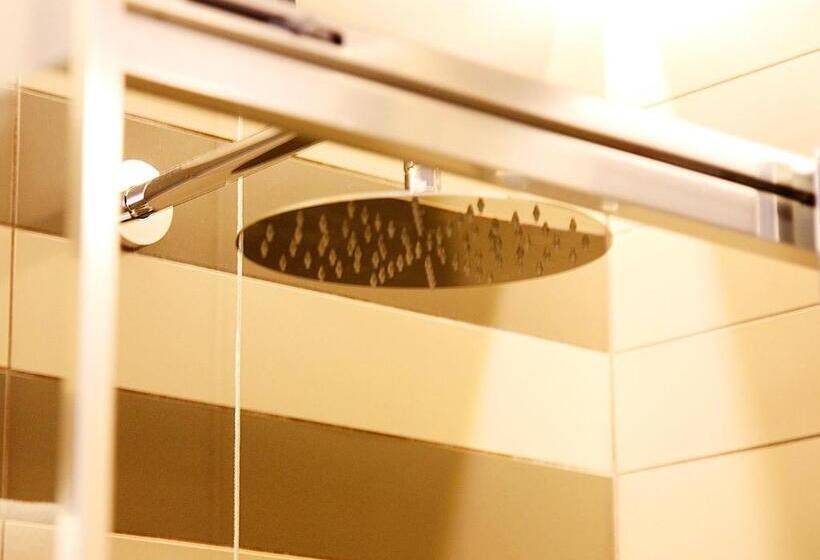 Camera Deluxe Vista Lago, Aurora