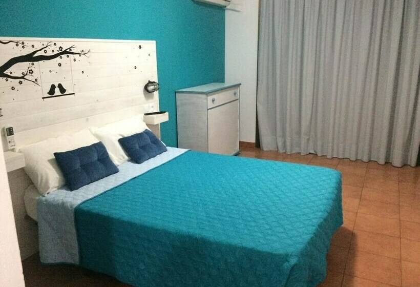 Номер Стандарт, El Pino