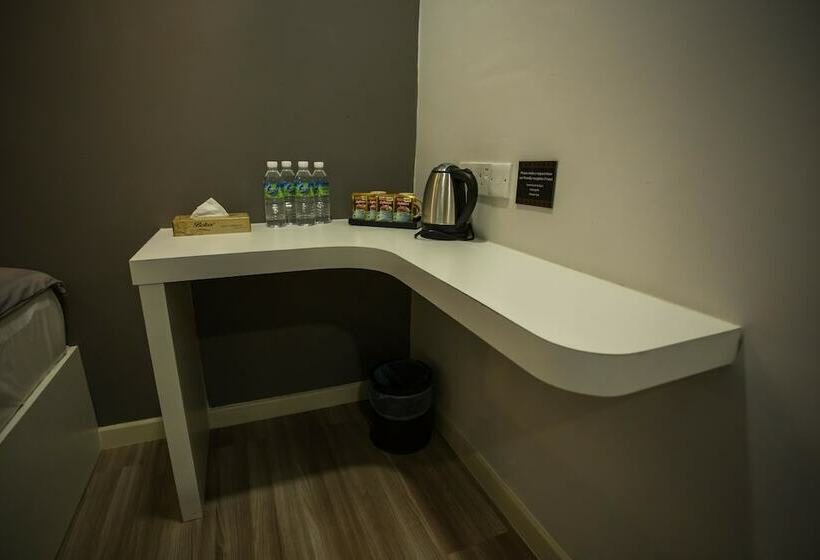 标准间, Hollywood