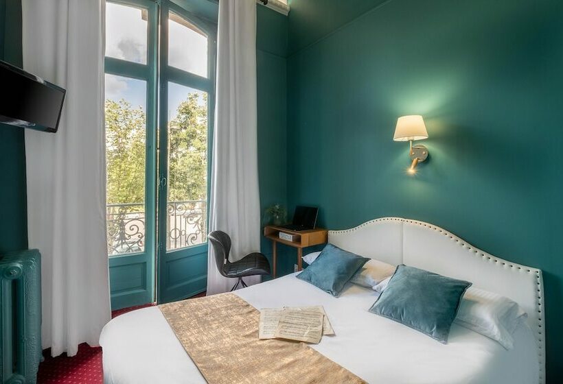اتاق کلاسیک, De Paris