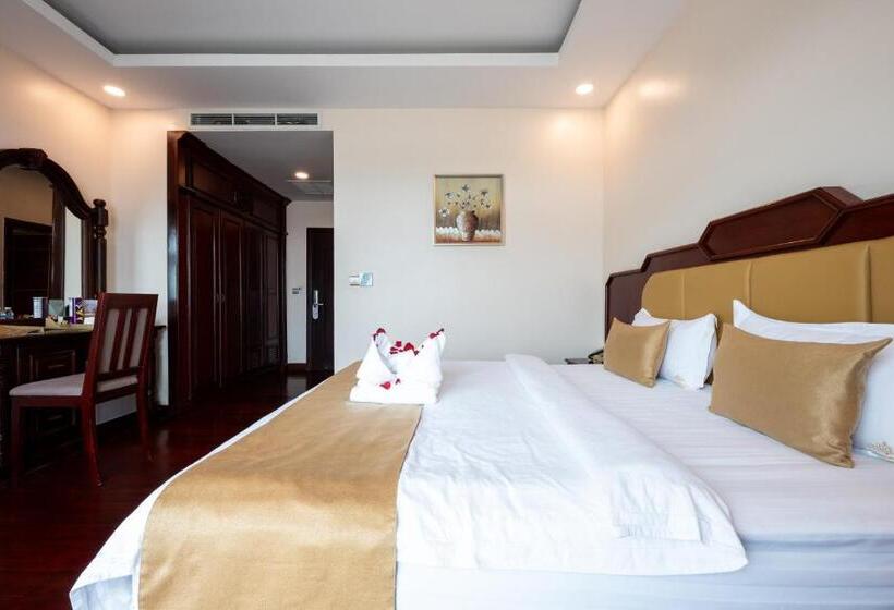 חדר דלוקס, Lbn Asian