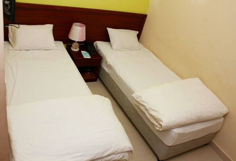 اتاق لوکس, Lighthouse Family Retreat