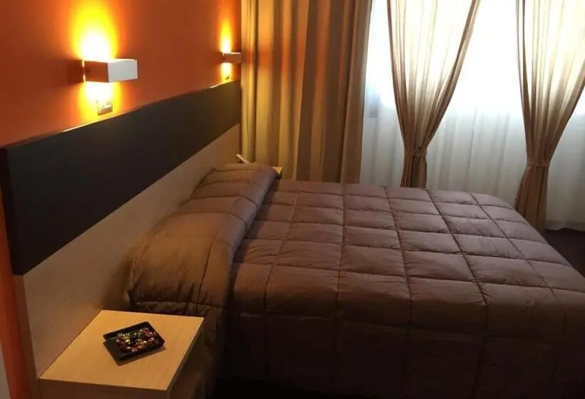 Habitación Estándar Individual, Milano