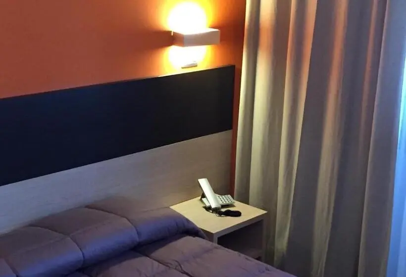 Habitación Estándar Individual, Milano