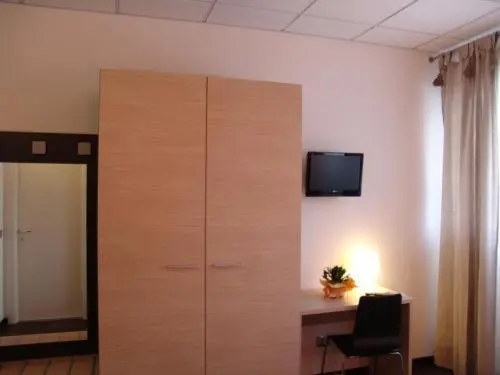 Habitación Estándar Individual, Milano