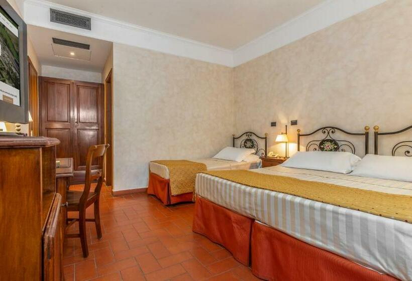 غرفة قياسية ثلاثية, Ristorante La Pergola