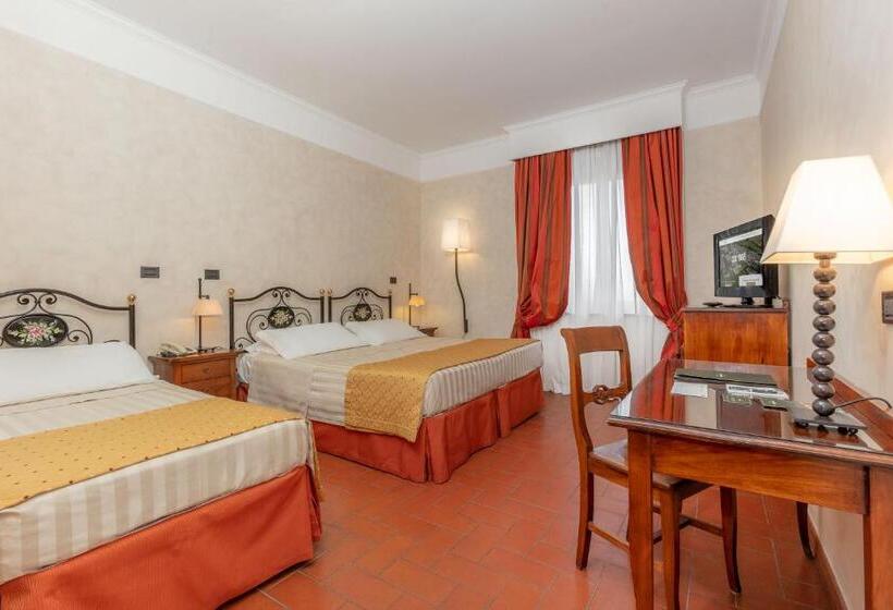 غرفة قياسية ثلاثية, Ristorante La Pergola