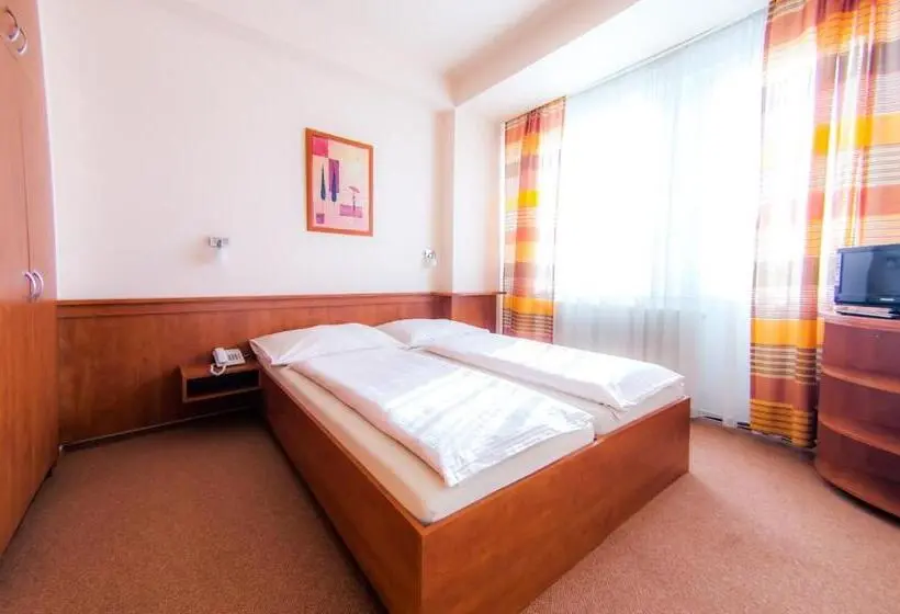 Suite, Vsacan