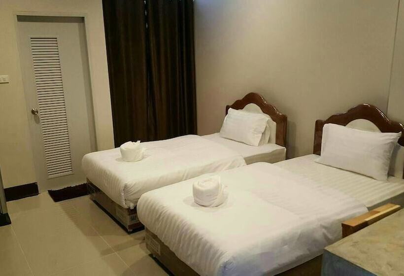 غرفة قياسية, Naiya Place