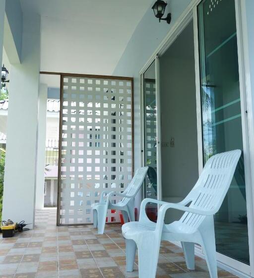 ویلای استاندارد با چشمانداز باغ, Mook Ing Lay