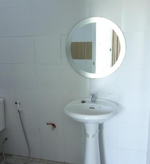 اتاق استاندارد اینتریور, Mook Ing Lay