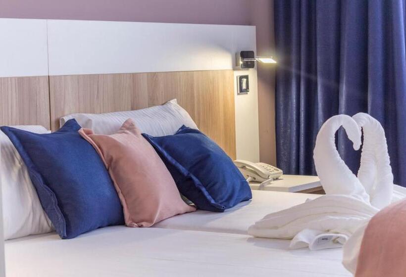 آپارتمان 1 خوابه با بالکن, Airport Hotel Garni