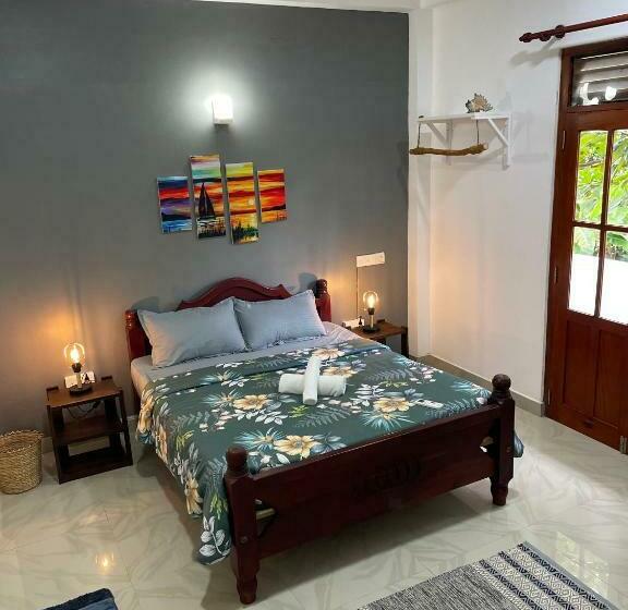 اتاق استاندارد با بالکن, Sea Life Guest & Surf House
