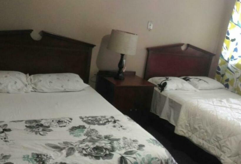 غرفة إقتصادية, Fort Motel