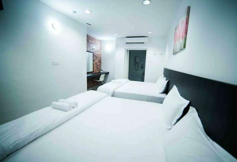 סוויטה משפחתית, Bizz