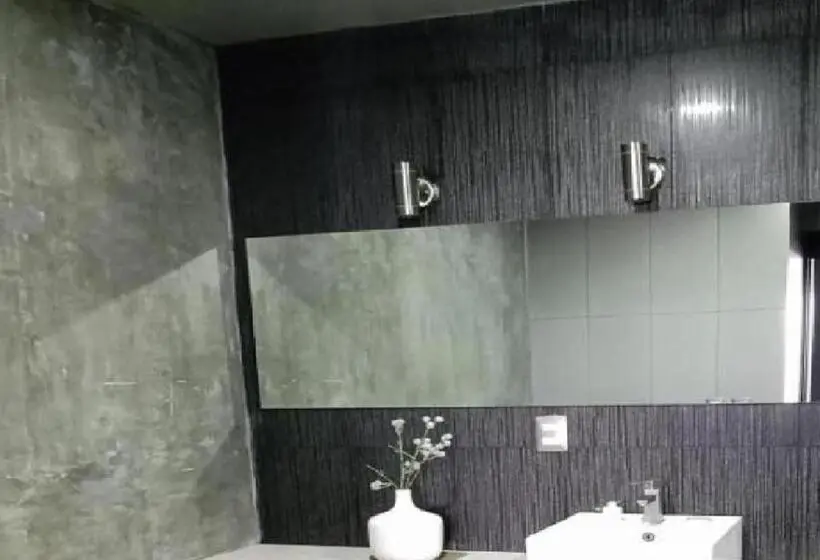 エクゼクティブスイート, Esduma Hk Hotel Pachuca