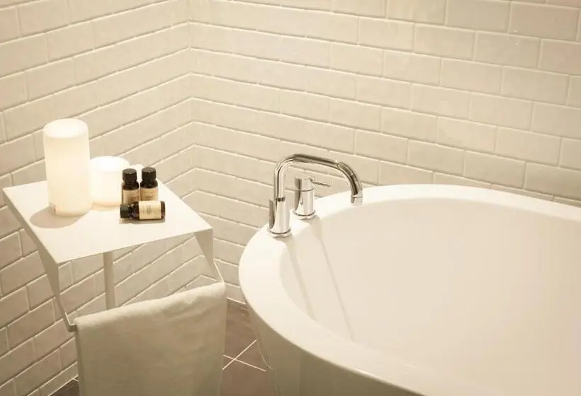 Chambre Standard, Gaden