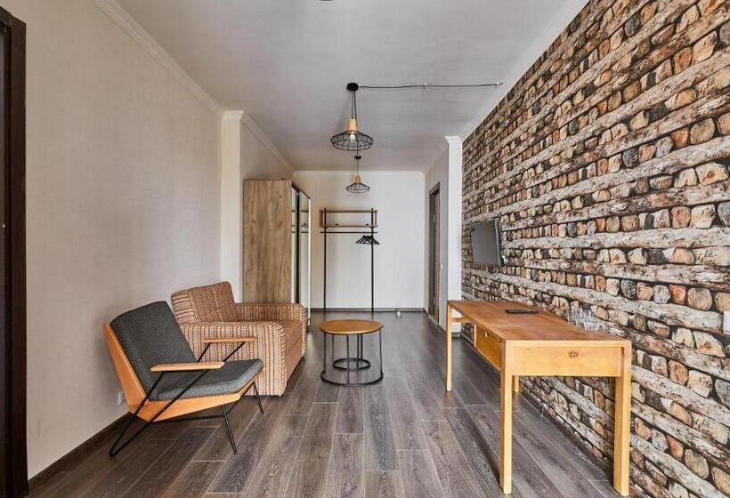 اتاق خانوادگی, Gudauri Loft