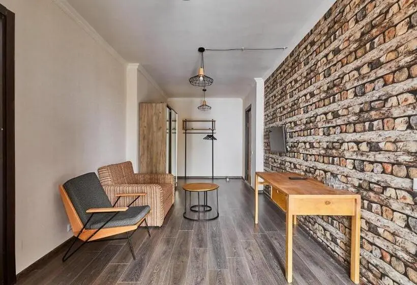 Perhehuone, Gudauri Loft