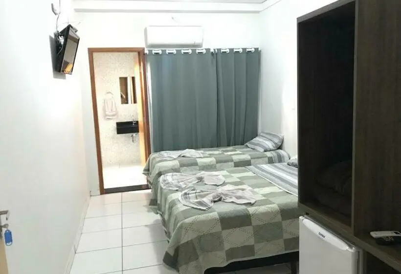 Deluxe Kolmen Hengen Huone, Luz