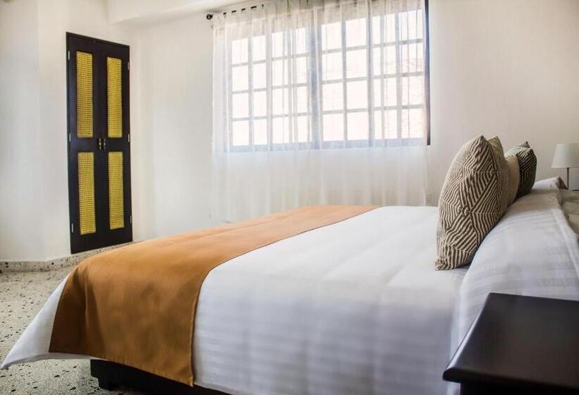 스탠다드 룸 킹사이즈 침대, Múcara