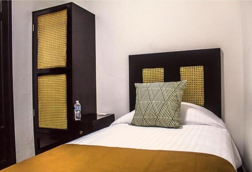 스탠다드 싱글 룸, Múcara