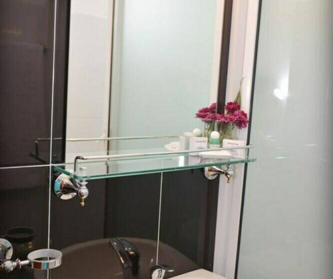 חדר סטנדרט, Rush City Hotel Kandy