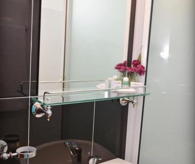 חדר סטנדרט, Rush City Hotel Kandy