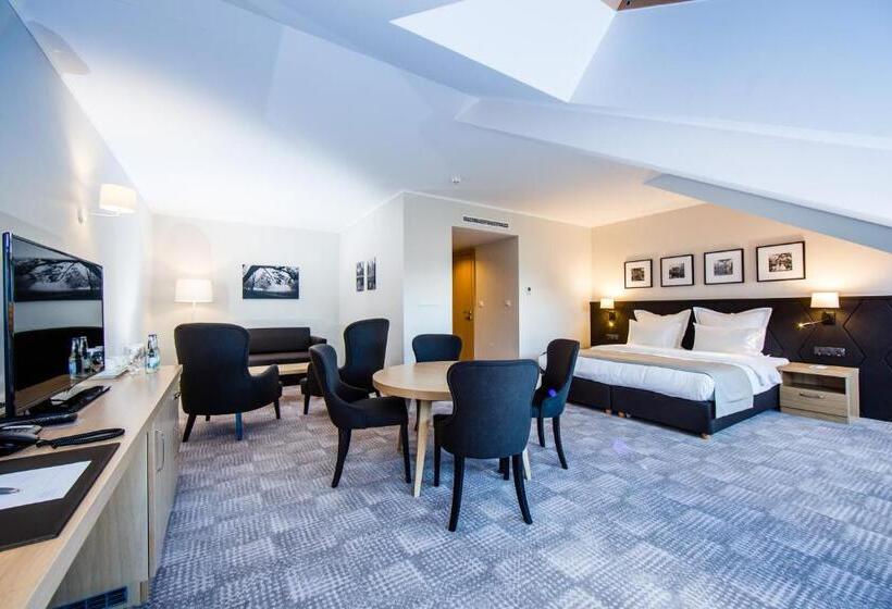 豪华房间, Sokół Wellness & Spa