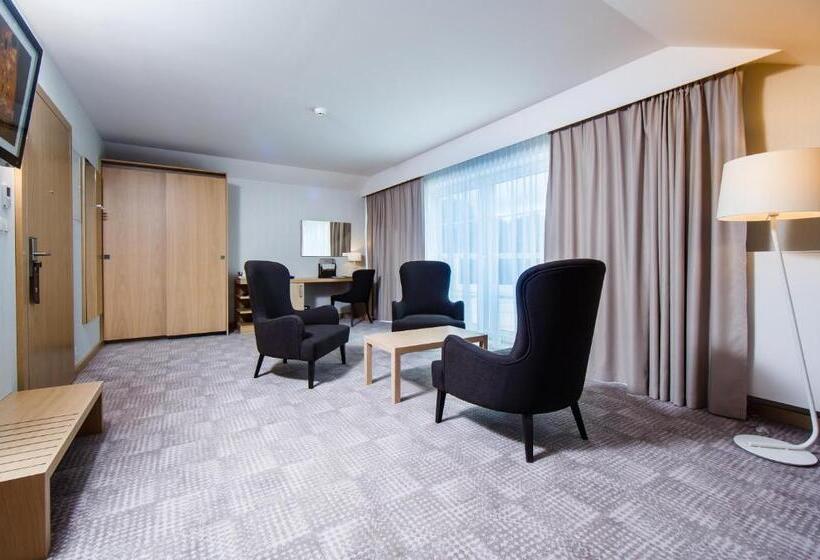 带露台的豪华间, Sokół Wellness & Spa