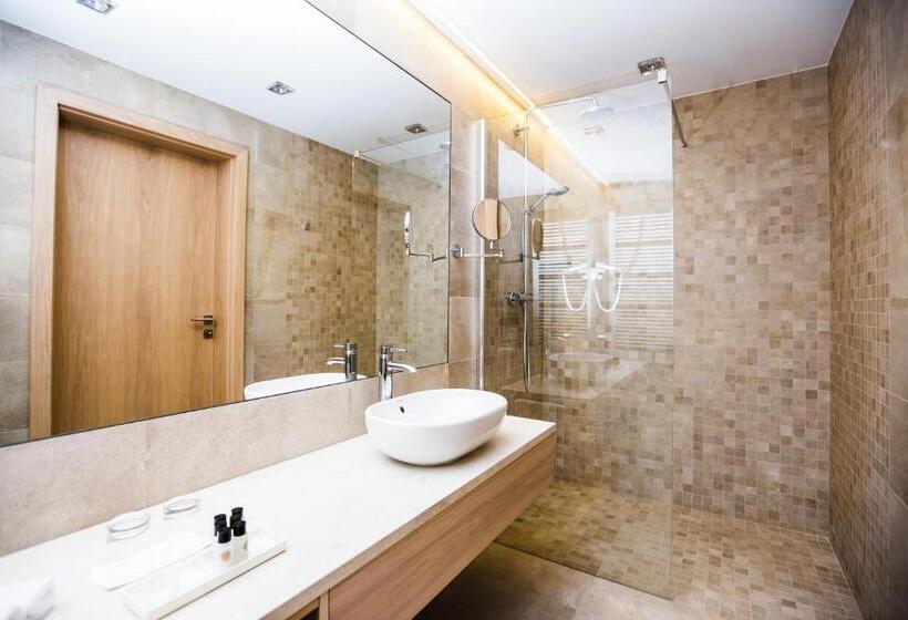 带露台的豪华间, Sokół Wellness & Spa