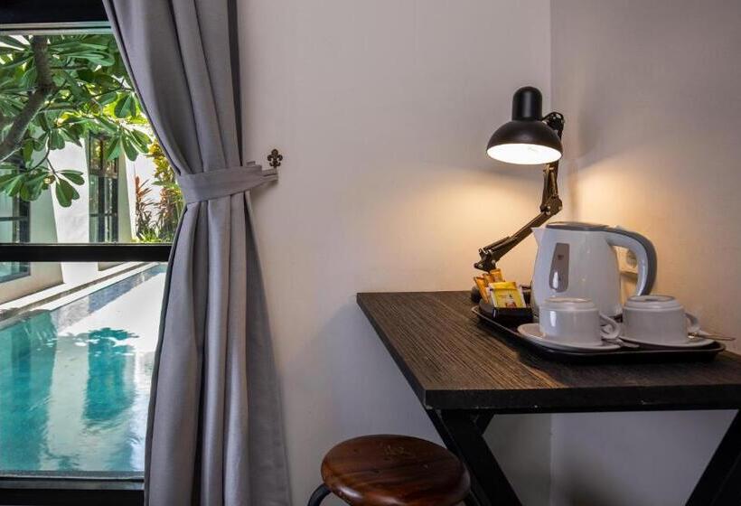 חדר דלוקס נוף בריכה, The Aswana Seminyak