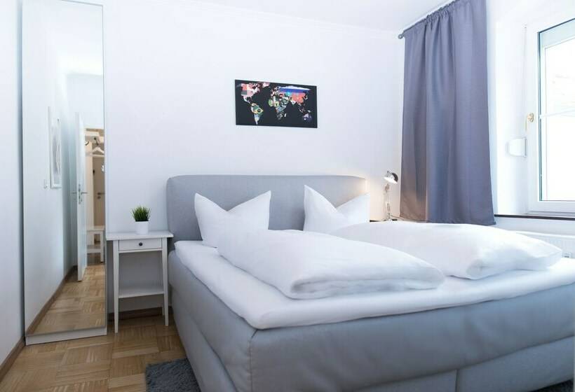 آپارتمان 2 خوابه, Microverse Hostel