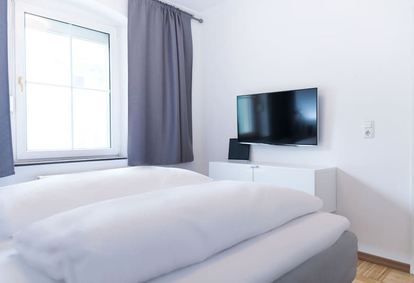 آپارتمان 2 خوابه, Microverse Hostel