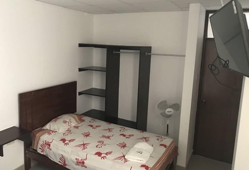 اتاق استاندارد یک نفره, Hospedaje Gabriel