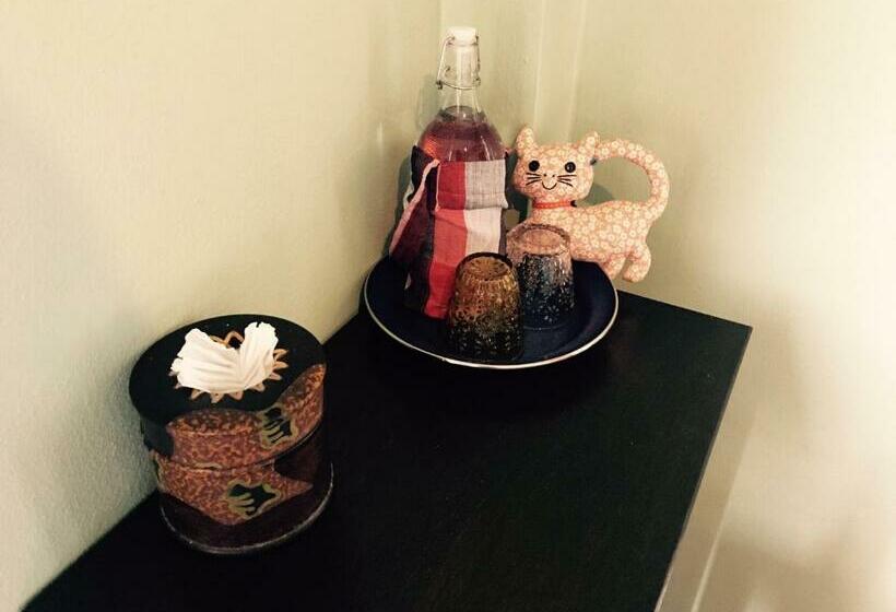 חדר סטנדרט חדר אמבטיה משותף, Talardkao Balcony Krabi