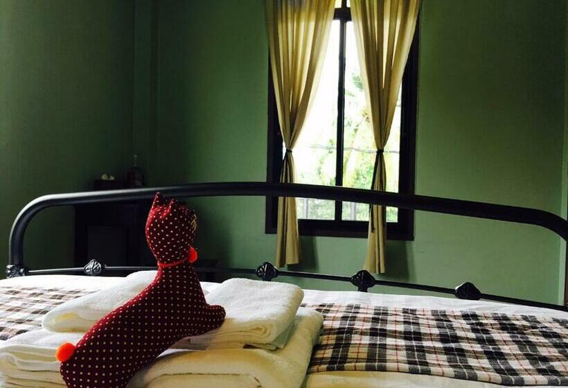 스탠다드 룸 공동 욕실, Talardkao Balcony Krabi