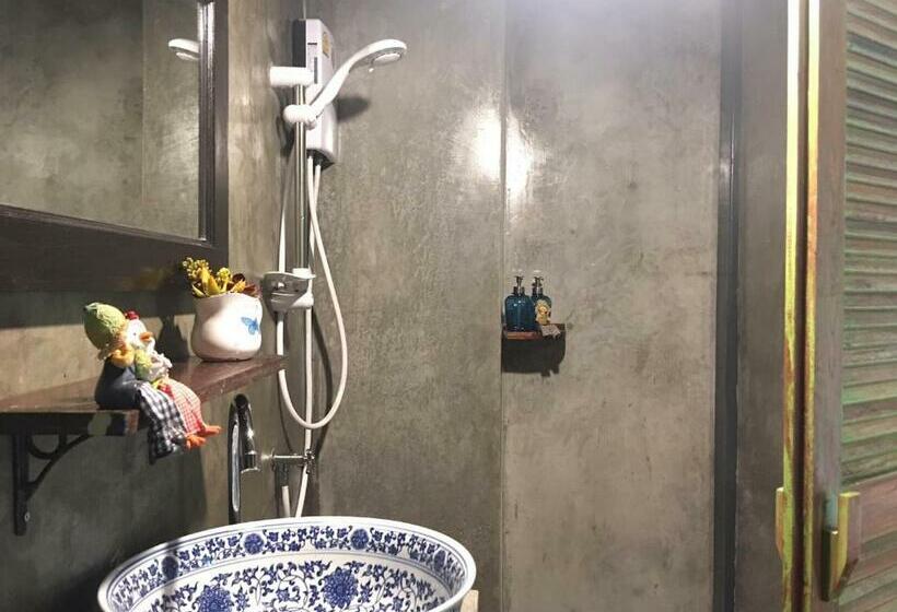 חדר דלוקס, Talardkao Balcony Krabi