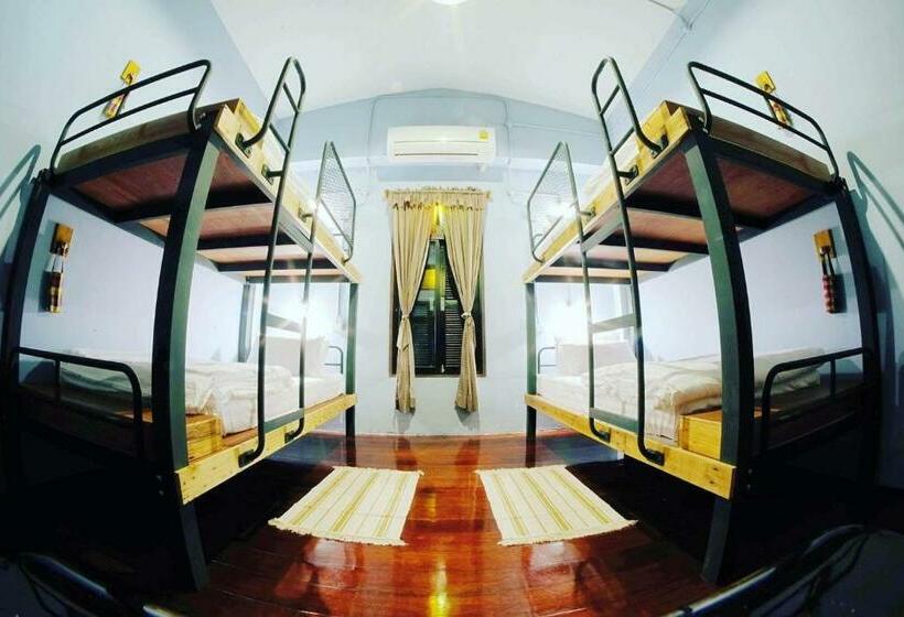 패밀리 룸, Talardkao Balcony Krabi