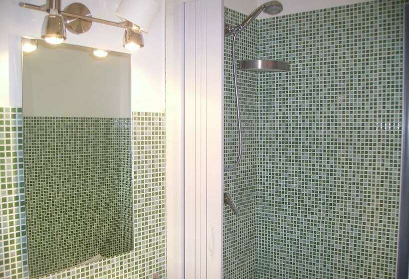 חדר סטנדרט פנימי, Angela E Vincenzo