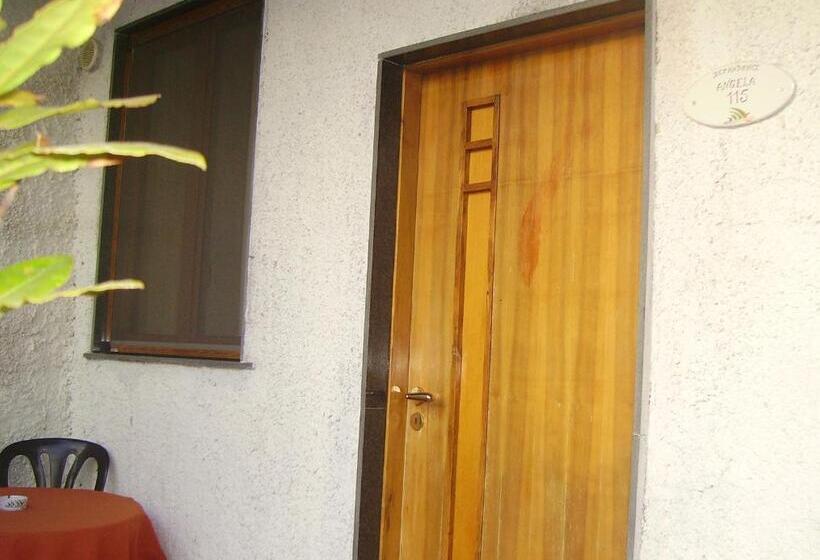 חדר סטנדרט פנימי, Angela E Vincenzo