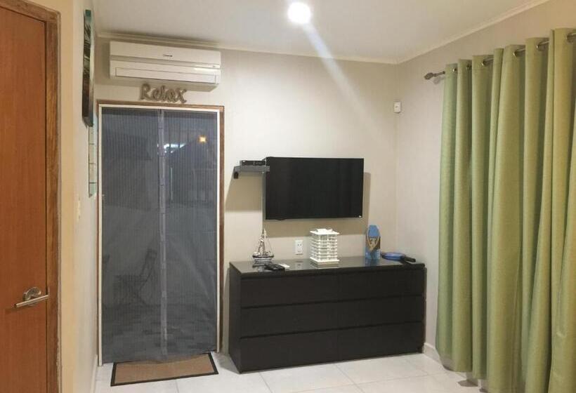 اتاق لوکس, The Pier Beach Inn & Suites