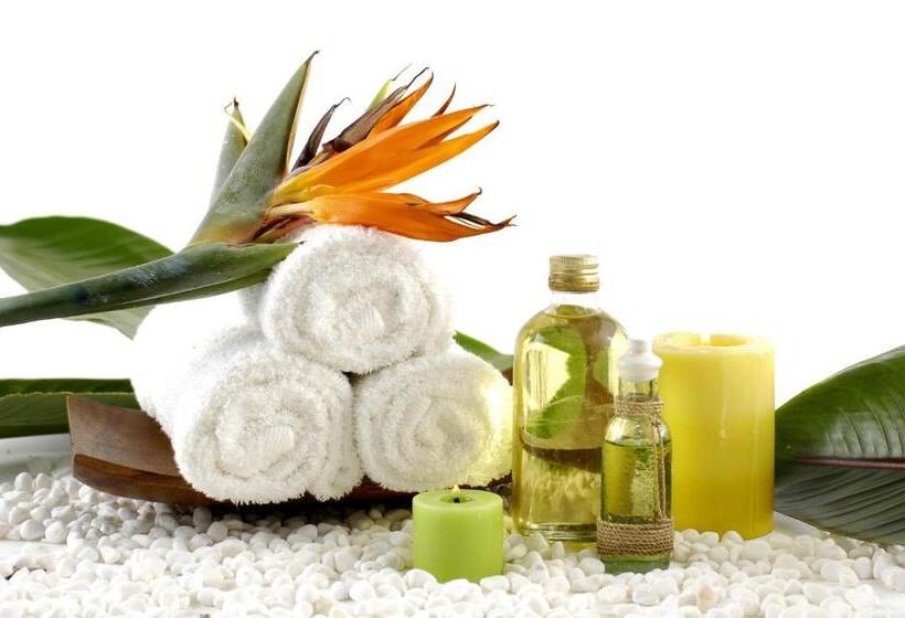 Deluxe Suite King Bed, The Pier Beach Inn & Suites