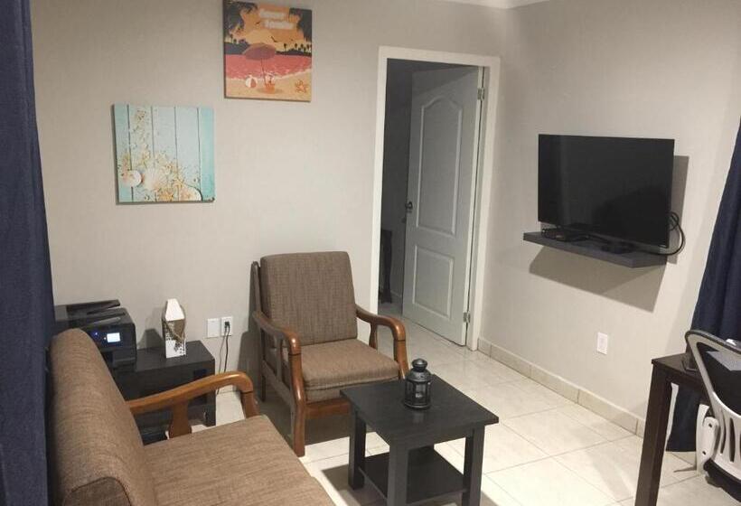 Deluxe Suite King Bed, The Pier Beach Inn & Suites