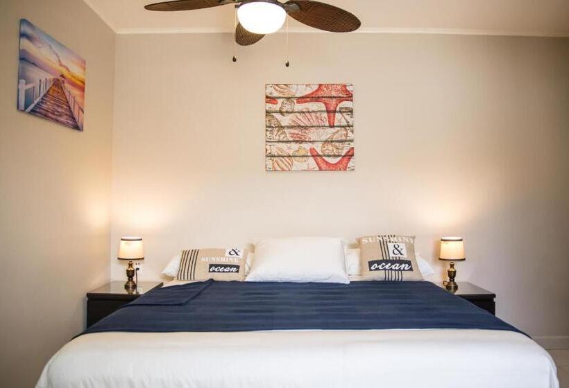 اتاق لوکس با چشم‌انداز دریا, The Pier Beach Inn & Suites