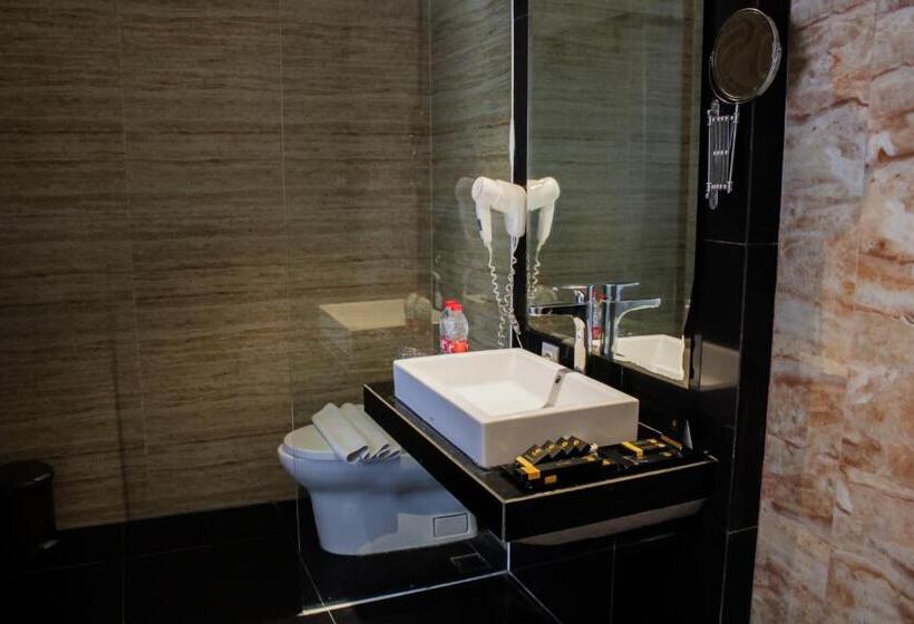 Люкс, Gets Hotel Semarang