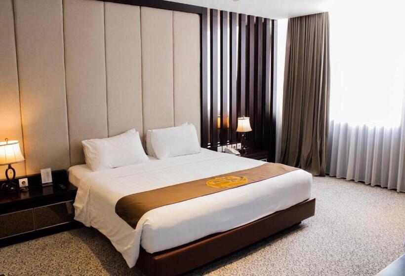 スイート, Gets Hotel Semarang