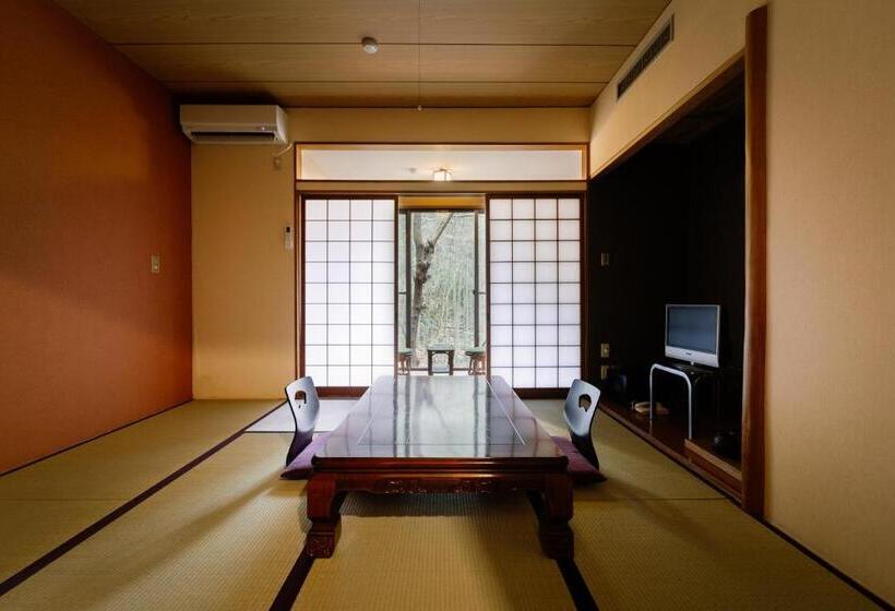 Семейный Номер, Hisaeya Ryokan