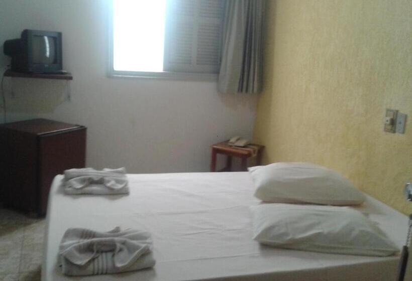 스탠다드 트리플 룸, Columbia Palace