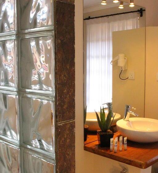 اتاق استاندارد با بالکن, Le Rustique